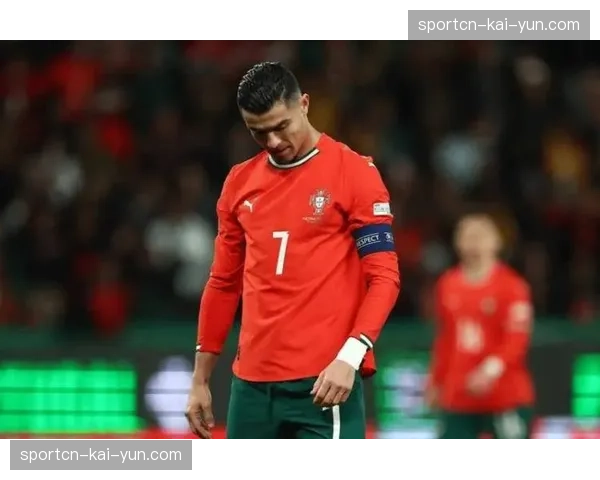 葡萄牙对阵哥伦比亚 C罗最后一次世界杯之旅遭遇南美区防守绞杀